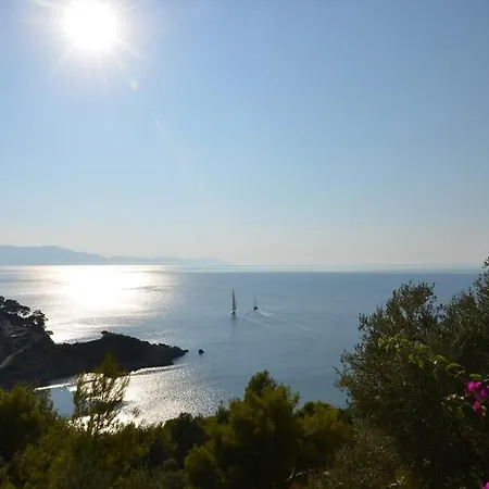 Luxury & Sustainable On The Sea *